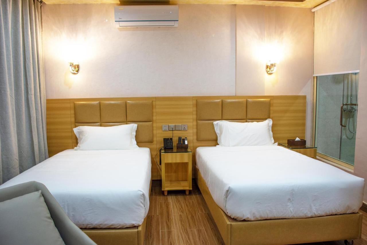 Sami Hotel Ouagadougou Exteriör bild